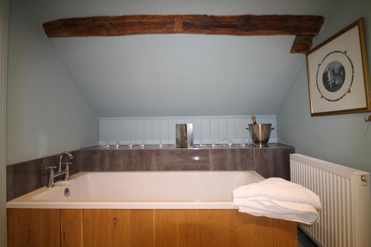 The Coach House Villa Whitby Bagian luar foto